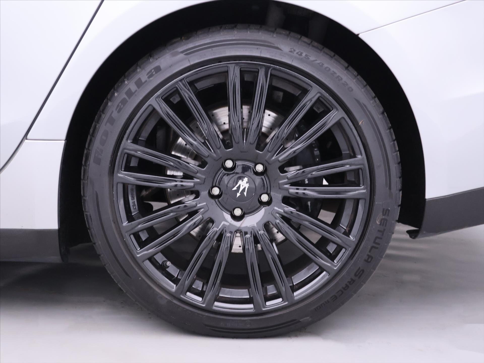 Maserati Ghibli Sedan 3,0 l 302 kw