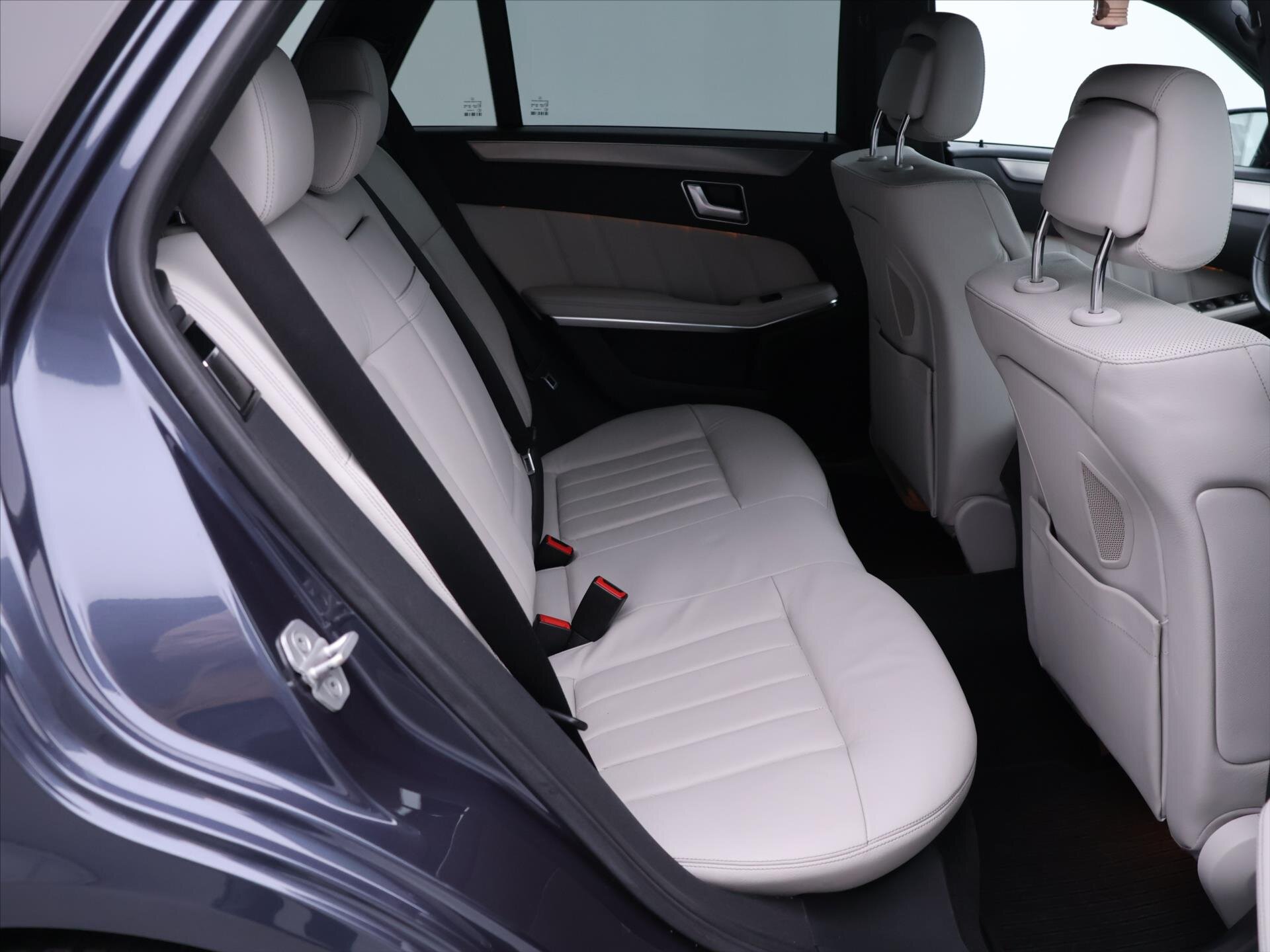 Mercedes-Benz Třídy E Kombi 3,0 l 185 kw