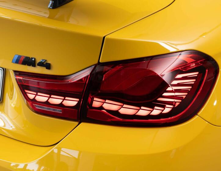 BMW M4 10