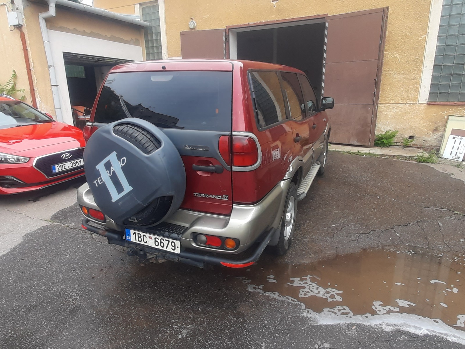 Nissan Terrano II 16