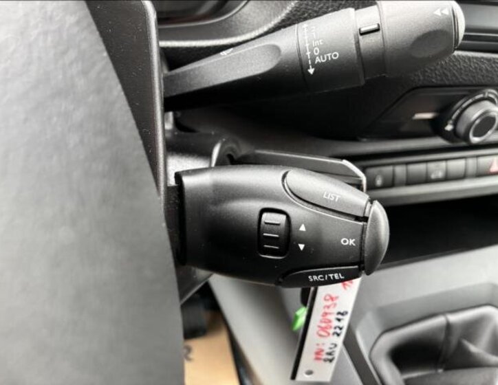 Opel Vivaro Skříň 2,0 l 90 kw