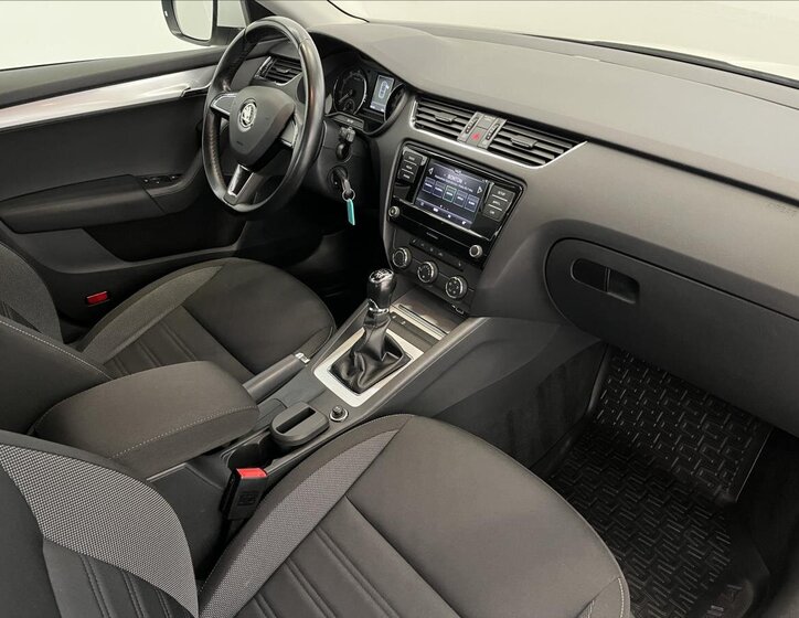 Škoda Octavia Liftback 1,8 l 132 kw