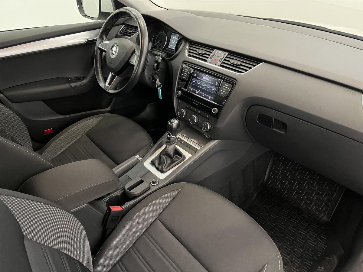 Škoda Octavia Liftback 1,8 l 132 kw