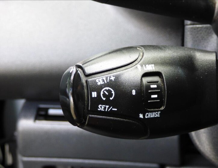 Peugeot 5008 MPV 1,6 l 88 kw