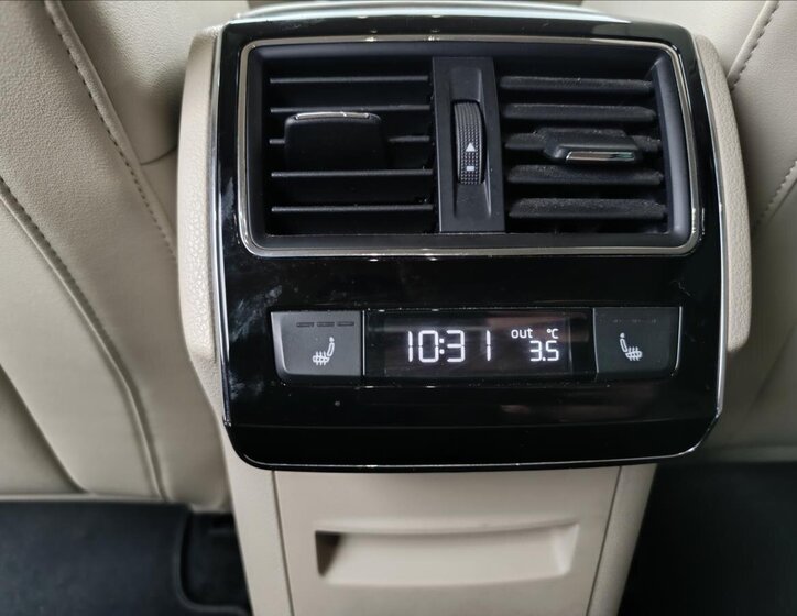 Škoda Superb Liftback 2,0 l 140 kw