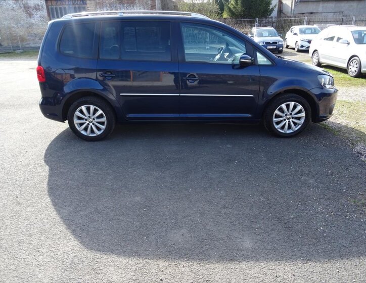 Volkswagen Touran MPV 1,2 l 77 kw