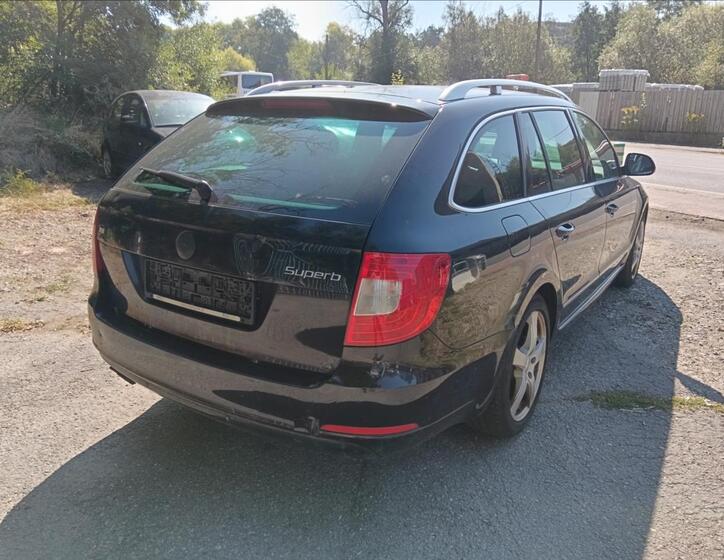 Škoda Superb 10
