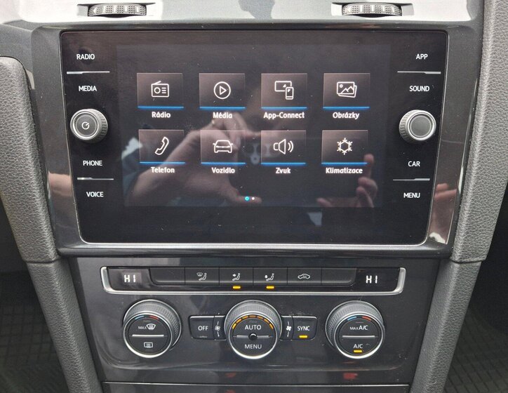 Volkswagen Golf Hatchback 1,5 l 96 kw