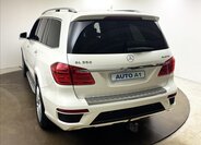Mercedes-Benz GL SUV 3,0 l 190 kw