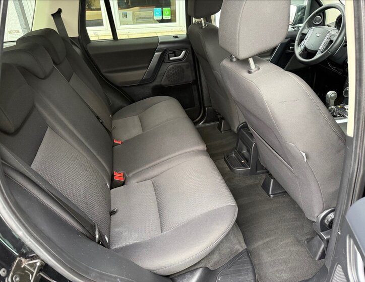 Land Rover Freelander SUV 2,2 l 110 kw