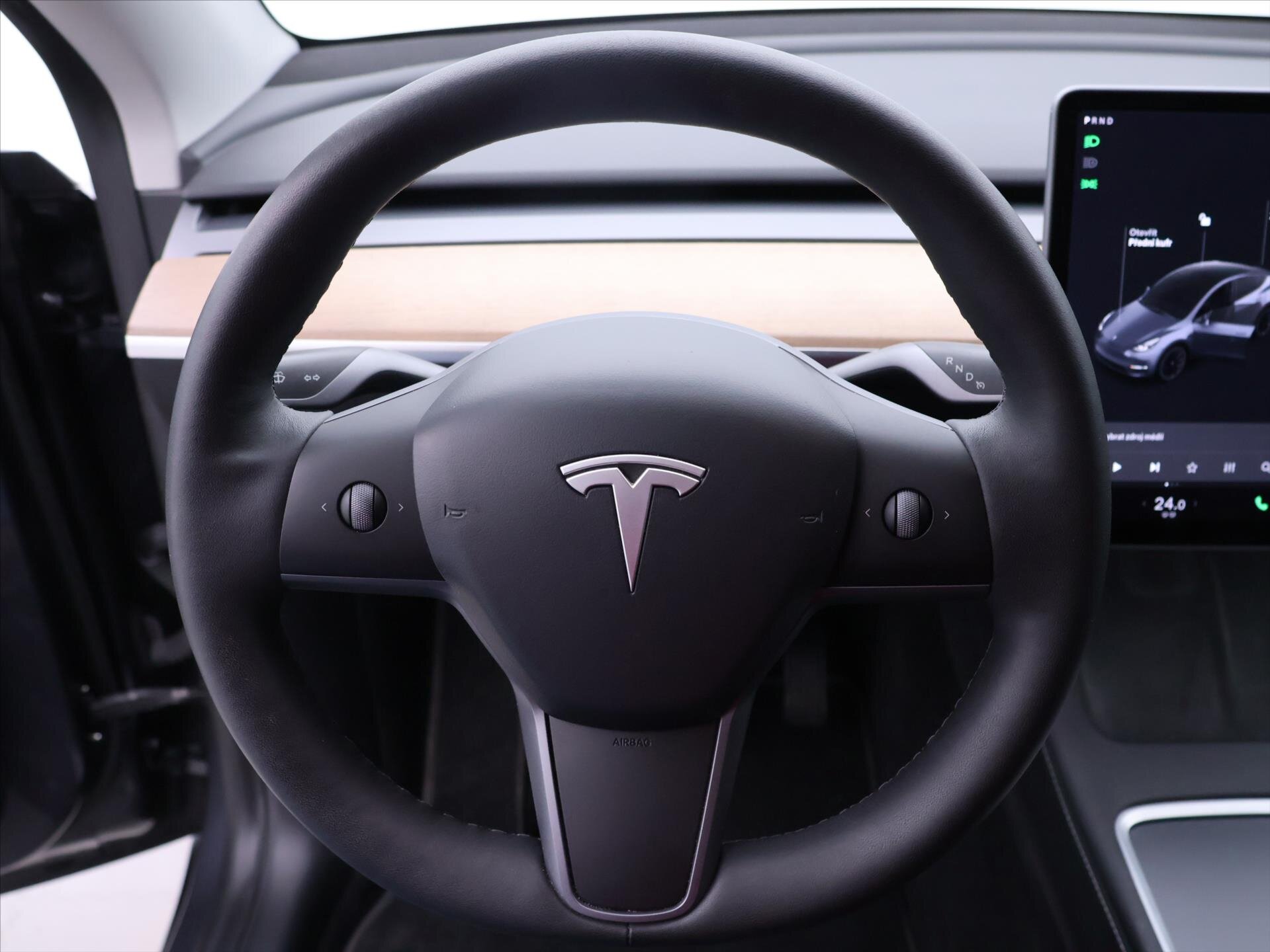 Tesla Model Y SUV / Terénní 0,0 258 kw