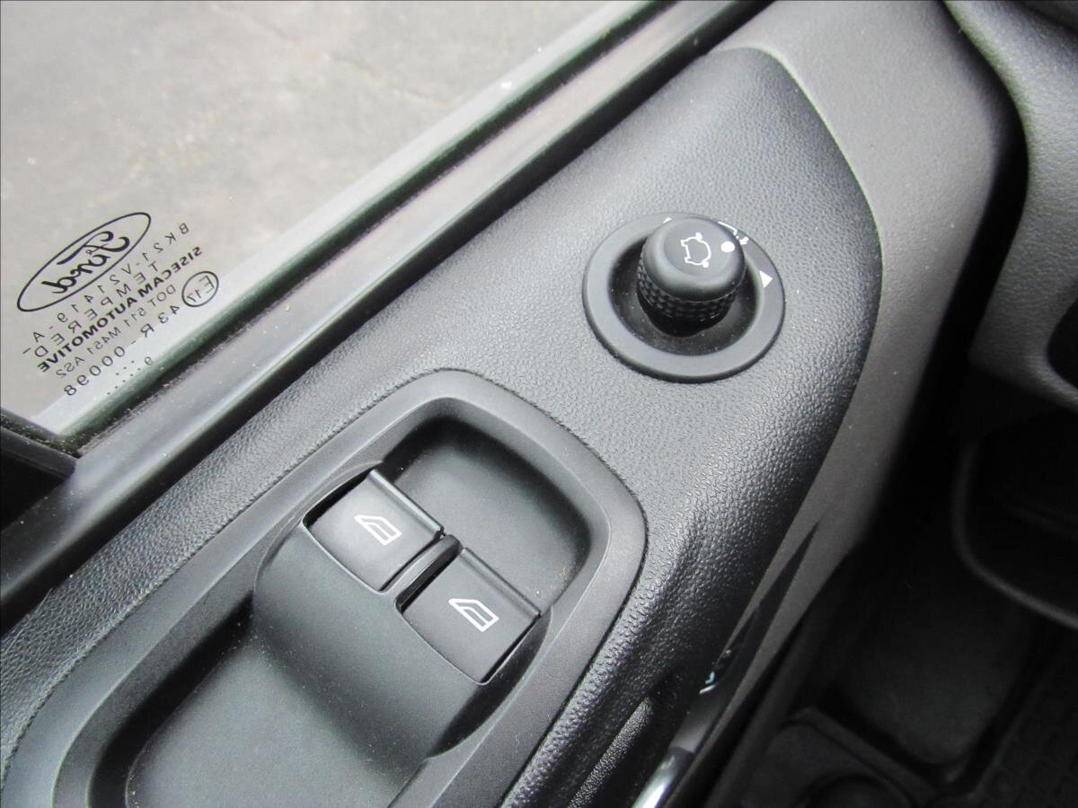 Ford Transit Custom Kombi 2,0 l 95 kw