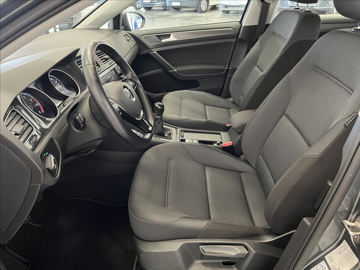 Volkswagen Golf Hatchback 1,5 l 96 kw