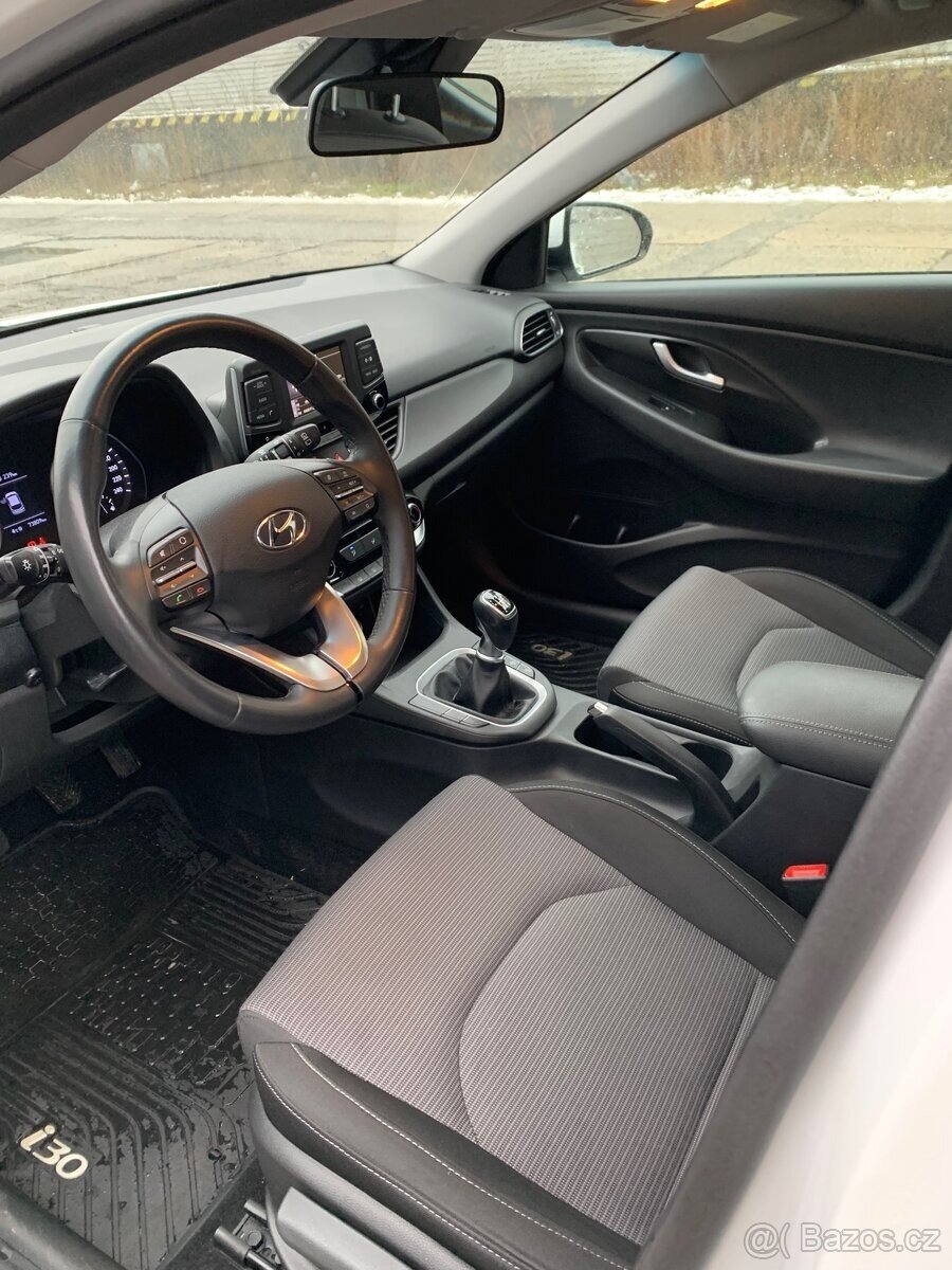 Hyundai i30 Kombi 998,0 88 kw