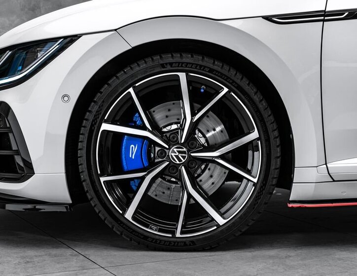 Volkswagen Arteon Kombi 2,0 l 235 kw