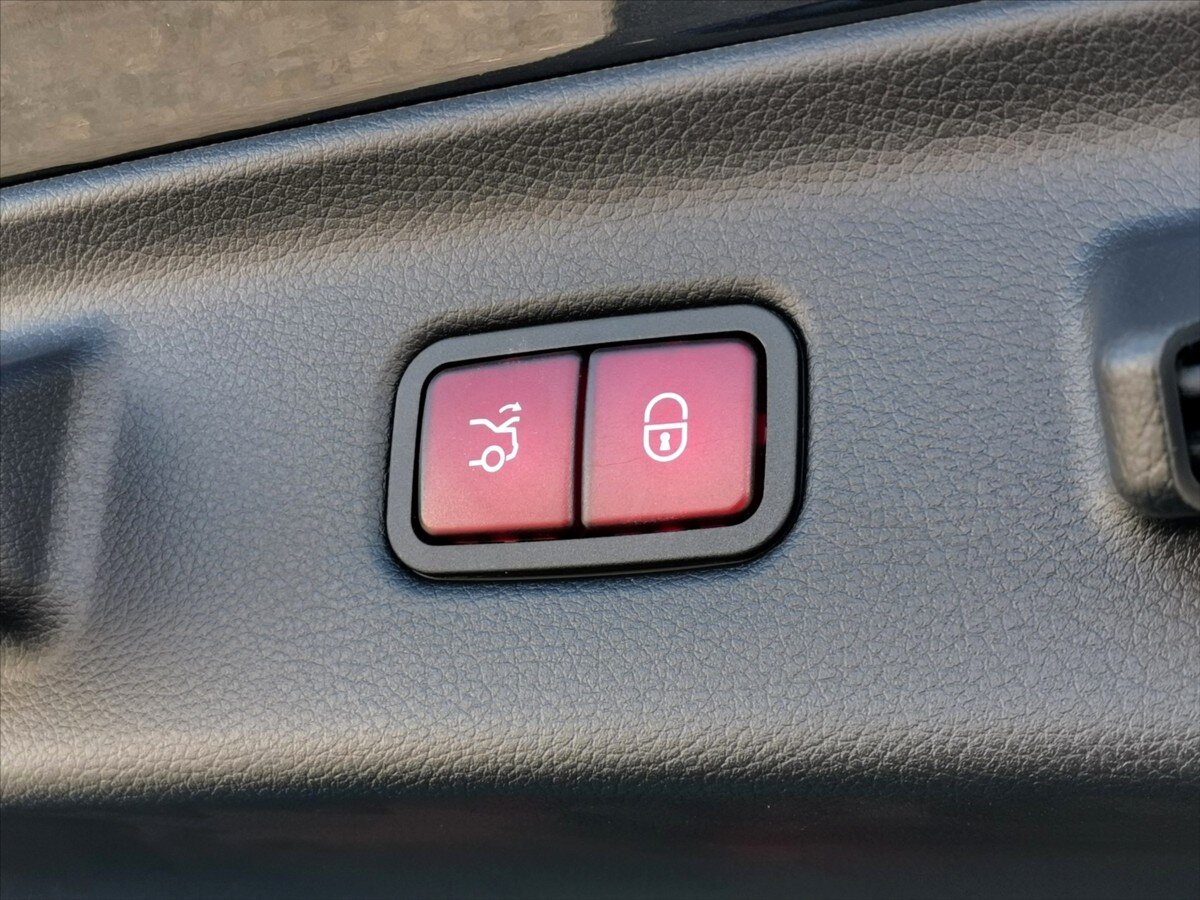 Mercedes-Benz Třídy S Ostatní 6,0 l 450 kw