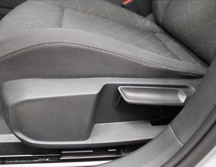 Volkswagen Golf Kombi 1,5 l 110 kw