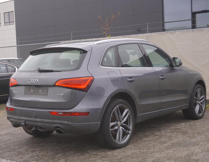 Audi Q5 5