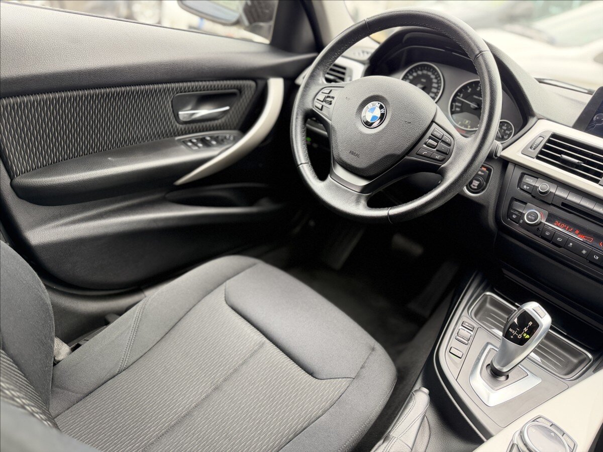 BMW Řada 3 Sedan / Limuzína 3,0 l 225 kw