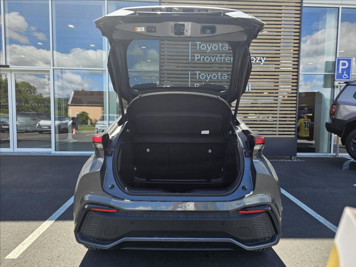 Toyota C-HR Hatchback 1,8 l 72 kw