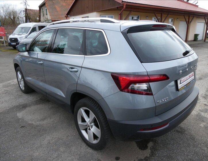 Škoda Karoq SUV / Terénní 2,0 l 110 kw