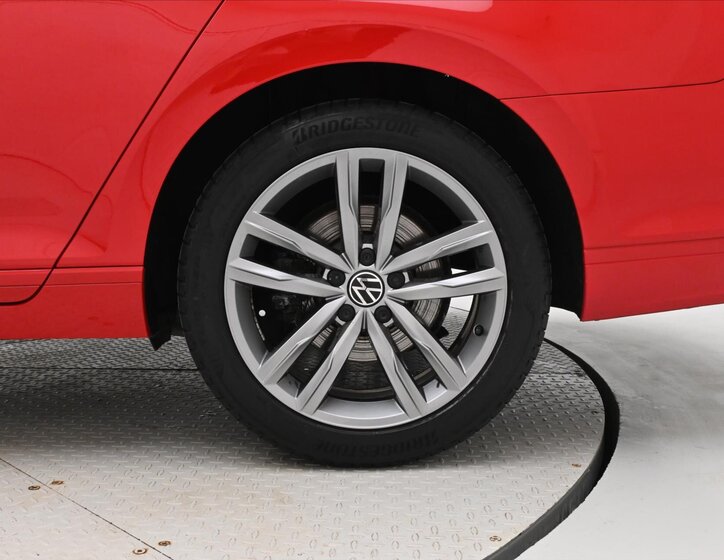 Volkswagen Passat Kombi 2,0 l 110 kw