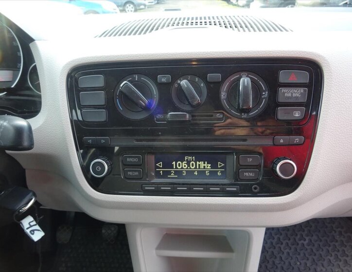 Volkswagen up! Hatchback 999,0 44 kw