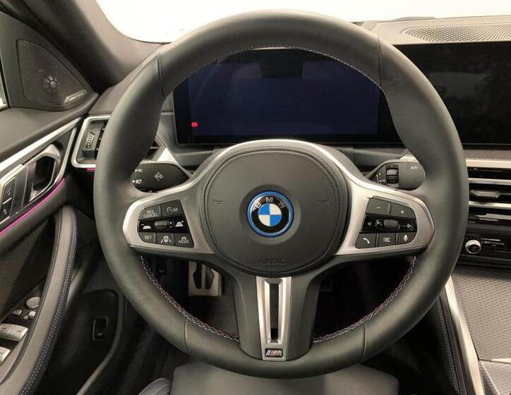 BMW i4 7