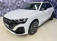 Audi Q8 1