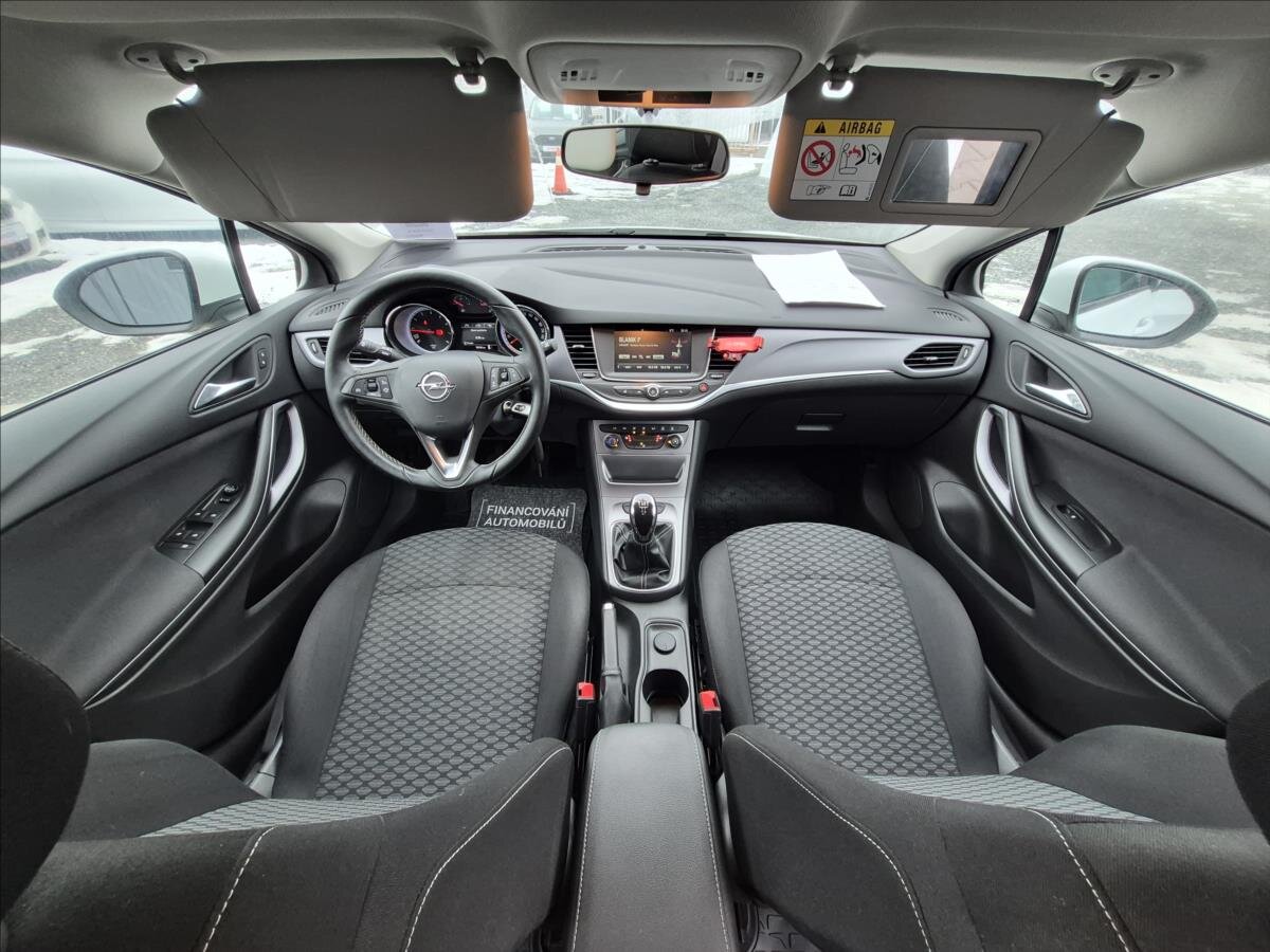 Opel Astra Hatchback 999,0 77 kw