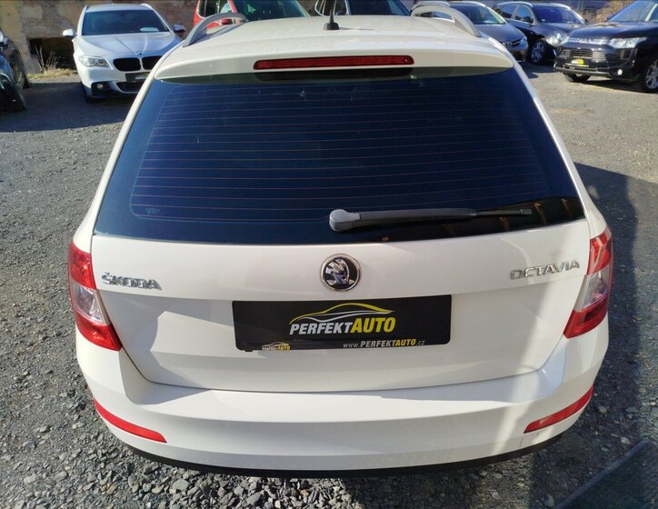 Škoda Octavia Kombi 2,0 l 110 kw