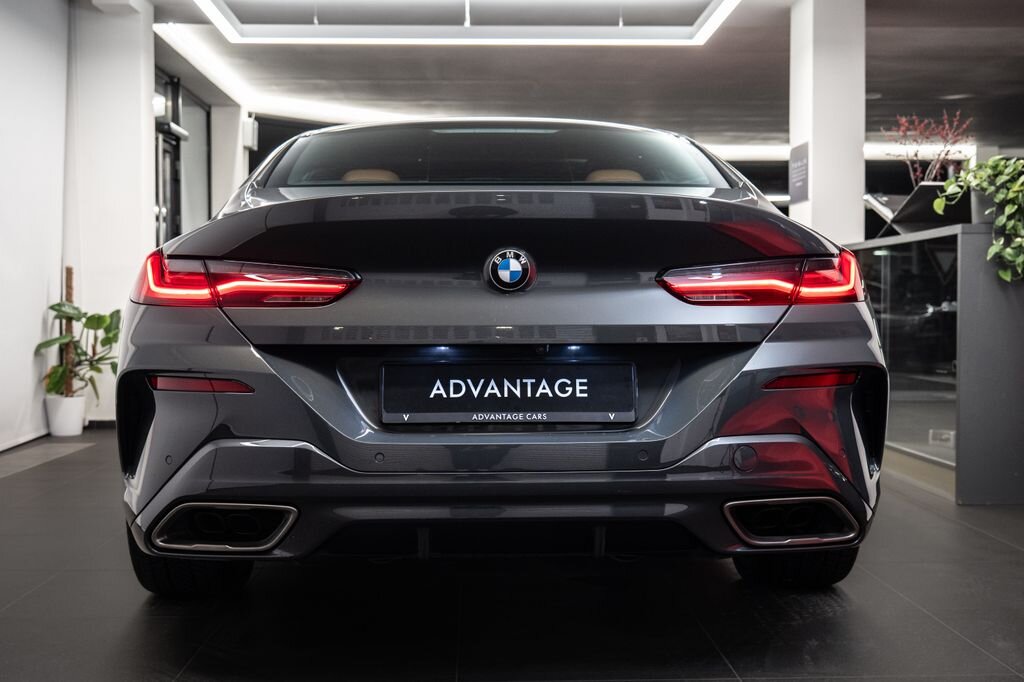 BMW Řada 8 Sedan 4,4 l 390 kw