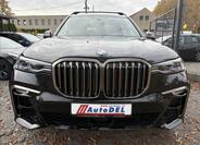 BMW X7 9