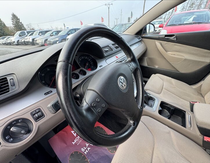 Volkswagen Passat 11