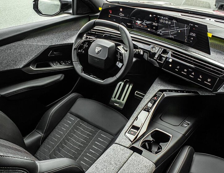Peugeot 5008 SUV / Terénní 1,2 l 107 kw