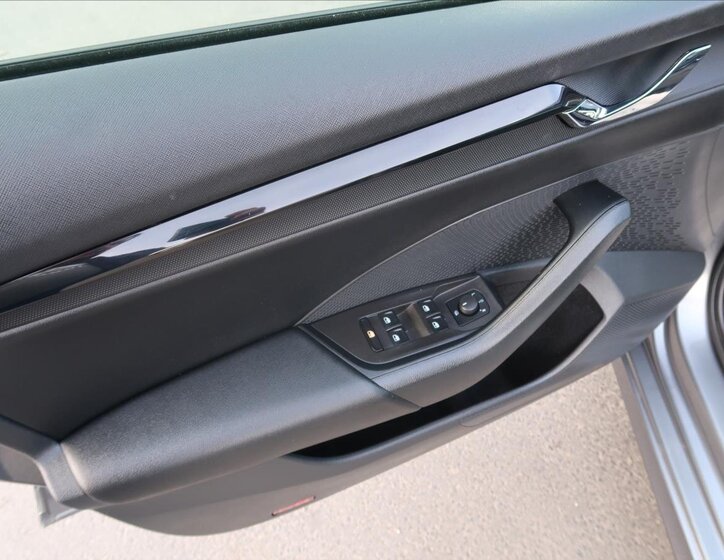 Škoda Octavia Kombi 2,0 l 85 kw