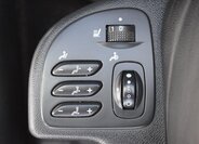 Renault Latitude Sedan / Limuzína 2,0 l 110 kw