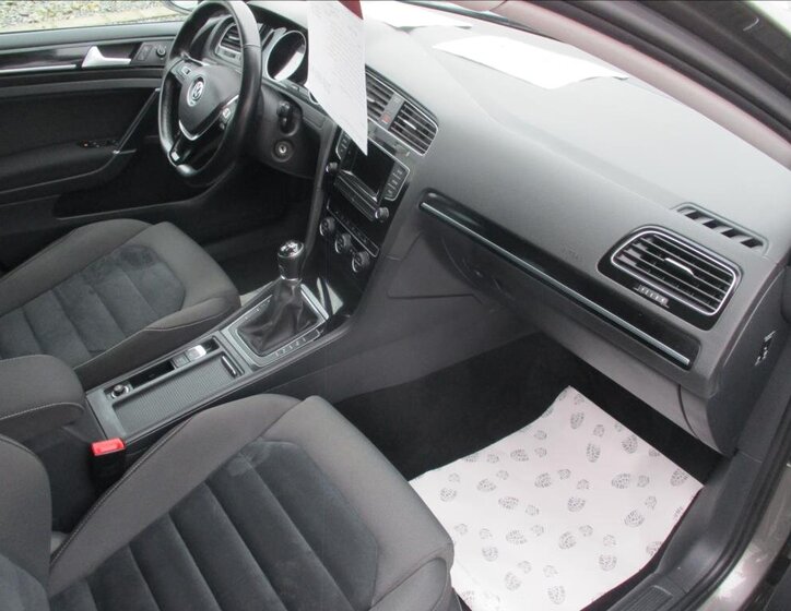 Volkswagen Golf Hatchback 1,4 l 103 kw