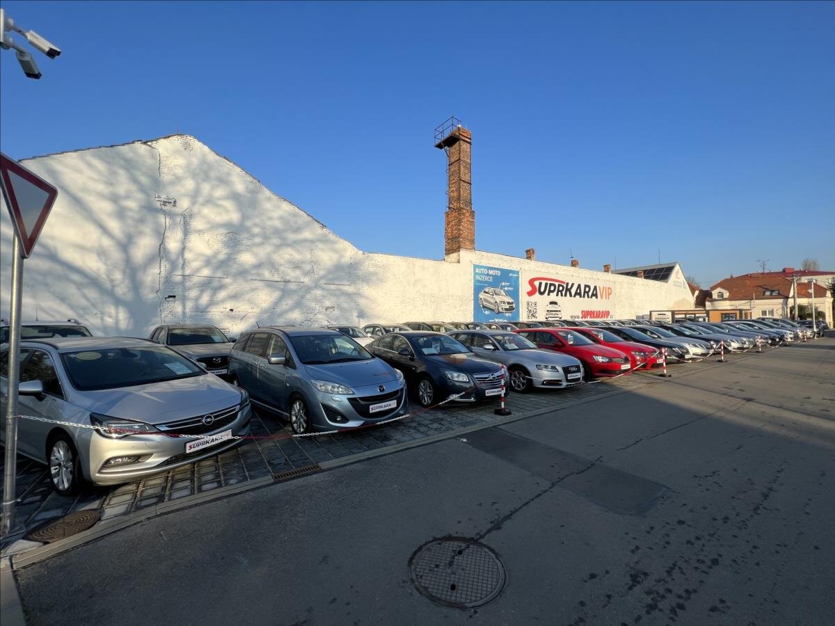 Volkswagen Touran MPV 1,6 l 77 kw