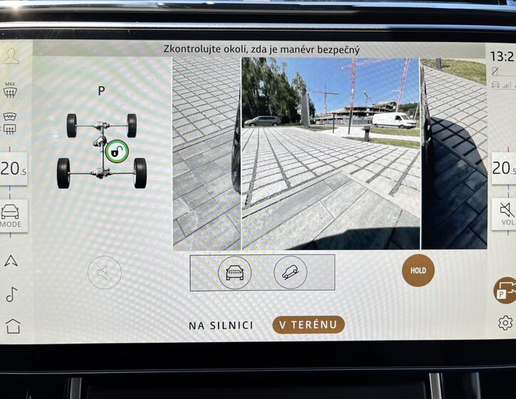 Land Rover Range Rover Velar SUV / Terénní 2,0 l 150 kw