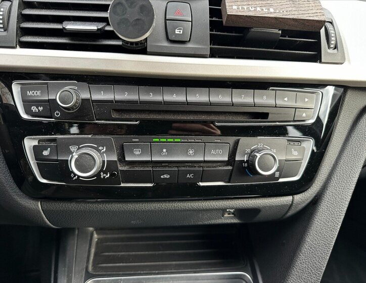 BMW Řada 3 Kombi 2,0 l 120 kw