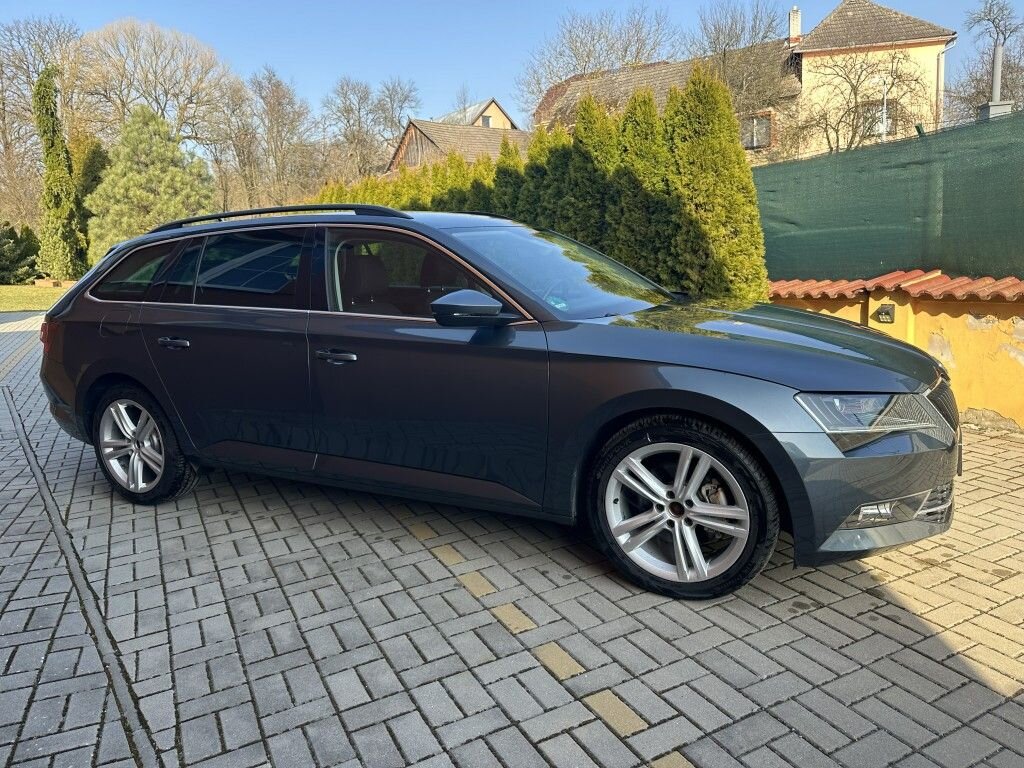 Škoda Superb Kombi 2,0 l 140 kw