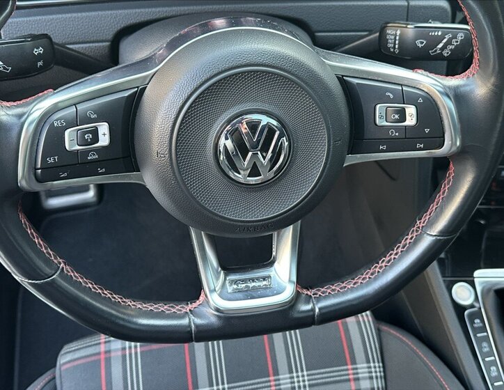 Volkswagen Golf Hatchback 2,0 l 180 kw