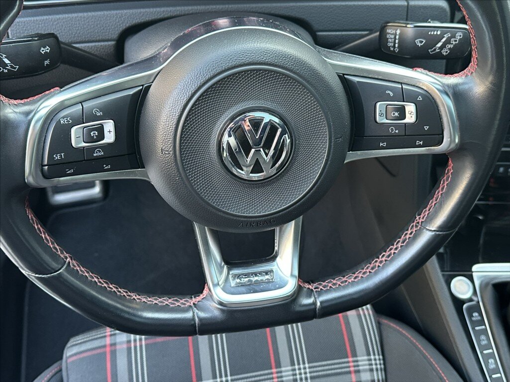 Volkswagen Golf Hatchback 2,0 l 180 kw