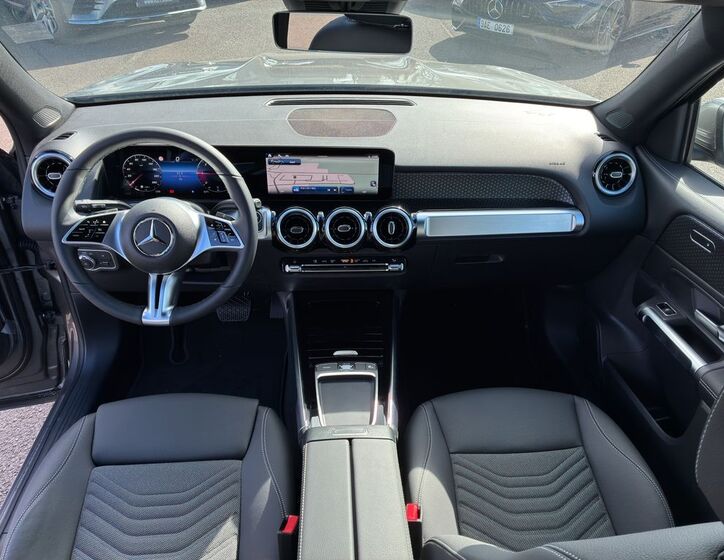 Mercedes-Benz GLB 16