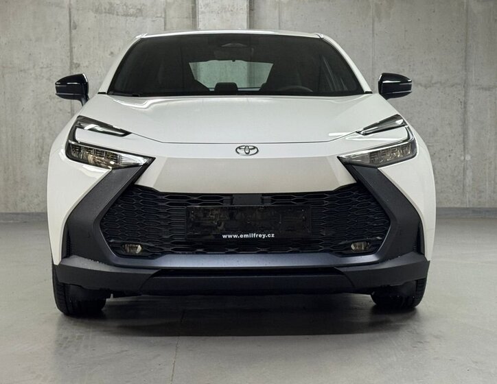 Toyota C-HR Hatchback 1,8 l 90 kw