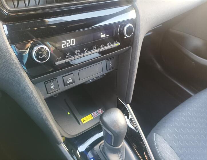 Toyota Yaris Cross 17