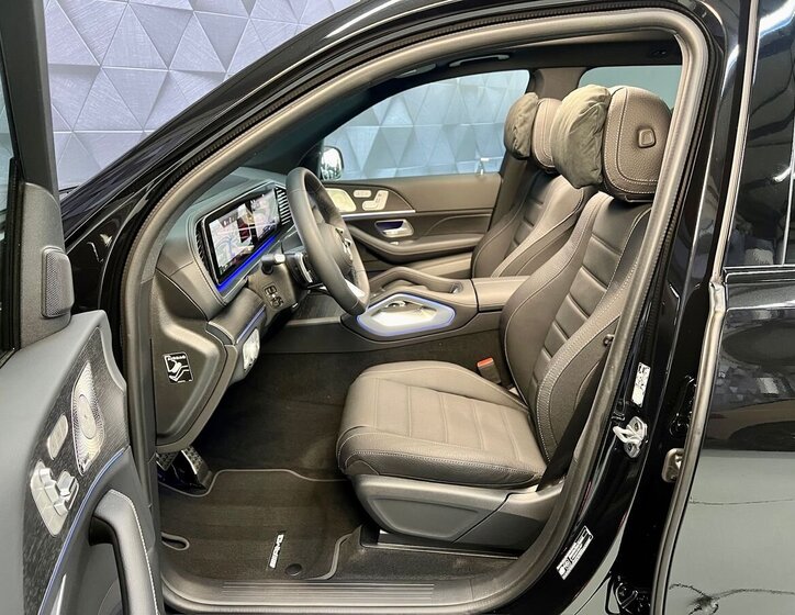 Mercedes-Benz GLS 10