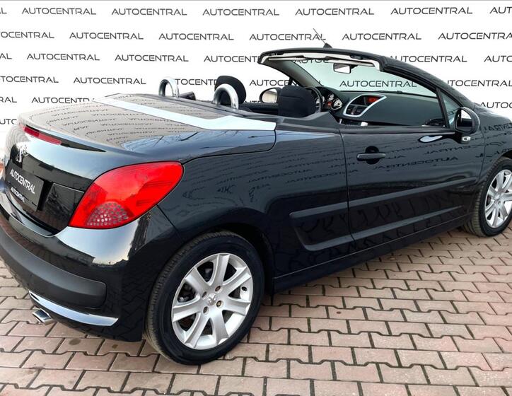 Peugeot 207 8