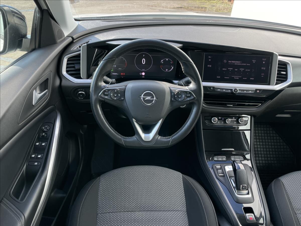 Opel Grandland SUV / Terénní 1,5 l 96 kw